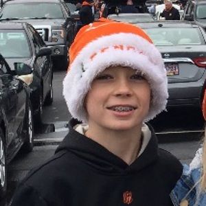 Meet your Posher, Leo